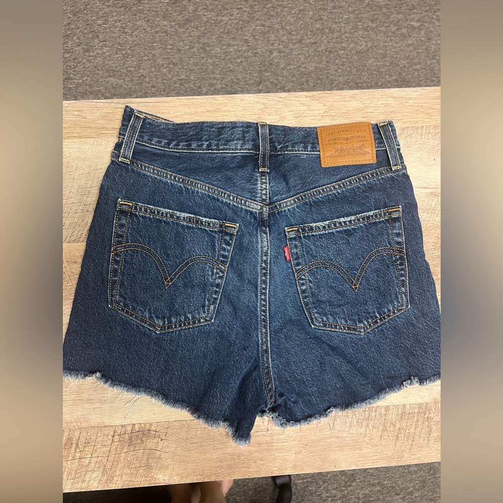 Levi ribcage dark wash shorts size 28